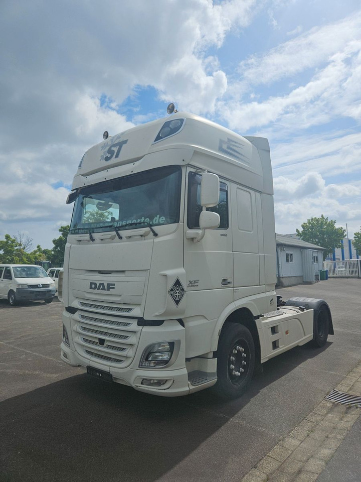 DAF XF 460 SSC SuperSpaceCab - Tractor unit: picture 1 DAF XF 460 SSC SuperSpaceCab - Tractor unit: picture 1