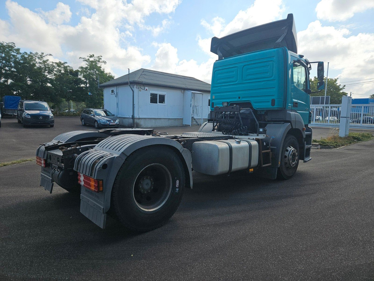 Mercedes-Benz Axor 1843 4x2 mit Kipphydraulik - Tractor unit: picture 3 Mercedes-Benz Axor 1843 4x2 mit Kipphydraulik - Tractor unit: picture 3