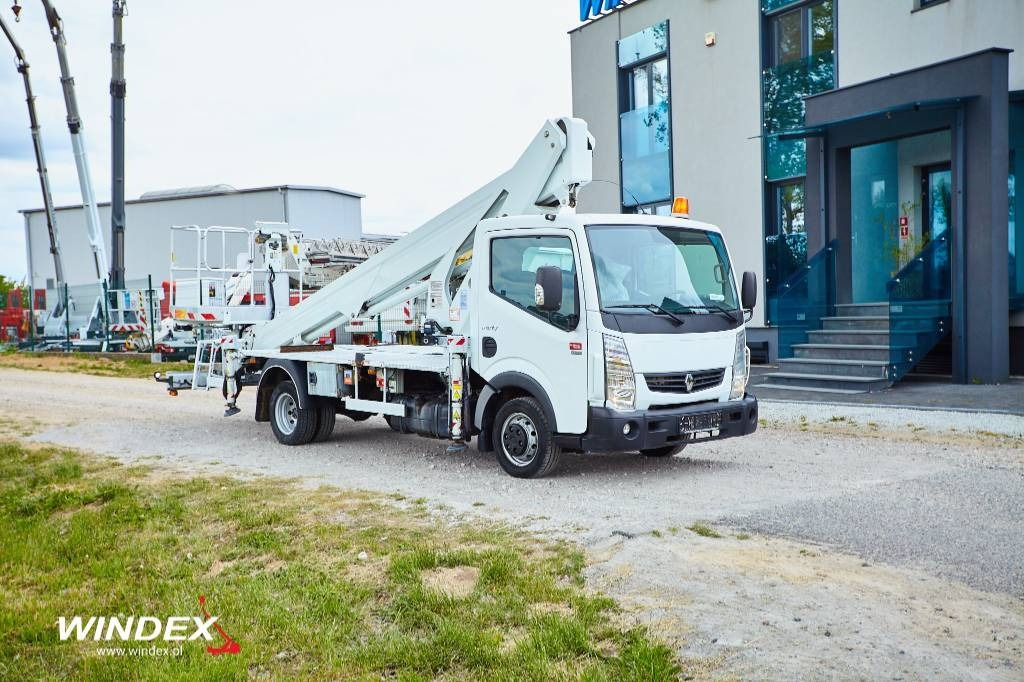 CMC PLA 250 - Truck mounted aerial platform: picture 1 CMC PLA 250 - Truck mounted aerial platform: picture 1