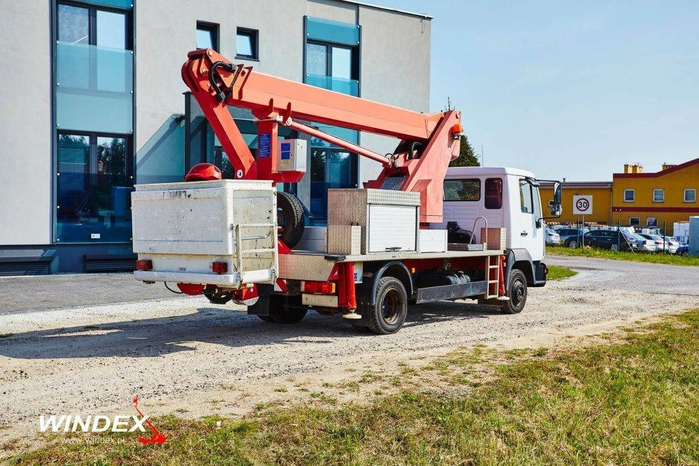 Wumag WT 170 - Truck mounted aerial platform: picture 2 Wumag WT 170 - Truck mounted aerial platform: picture 2