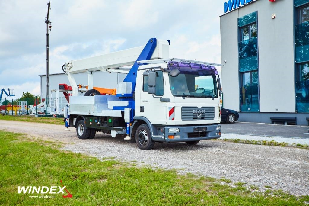 Wumag WT 300 - Truck mounted aerial platform: picture 2 Wumag WT 300 - Truck mounted aerial platform: picture 2