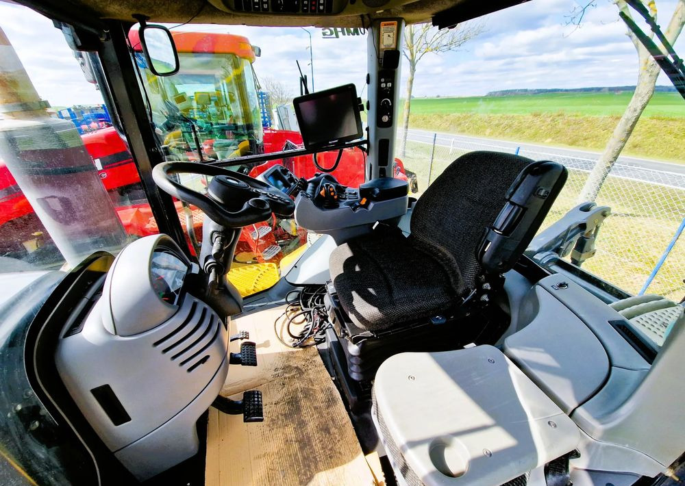 Challenger MT 865 - Farm tractor: picture 2 Challenger MT 865 - Farm tractor: picture 2