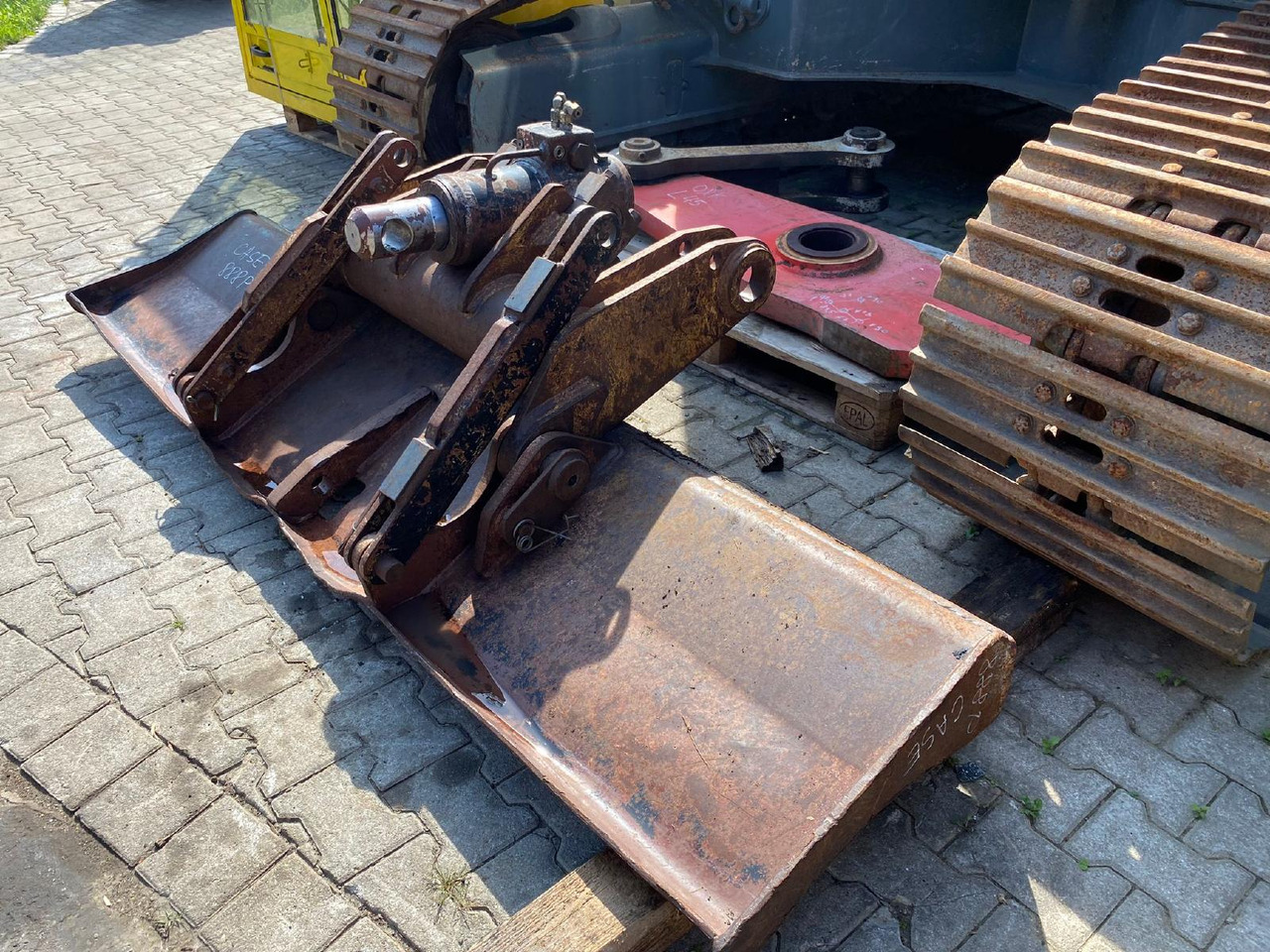 Case 888 P - Attachment for Wheel excavator: picture 1 Case 888 P - Attachment for Wheel excavator: picture 1