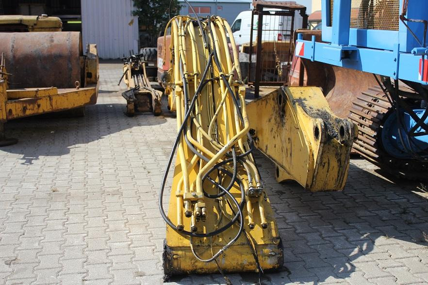 Holland E 215 - Boom for Construction machinery: picture 2 Holland E 215 - Boom for Construction machinery: picture 2
