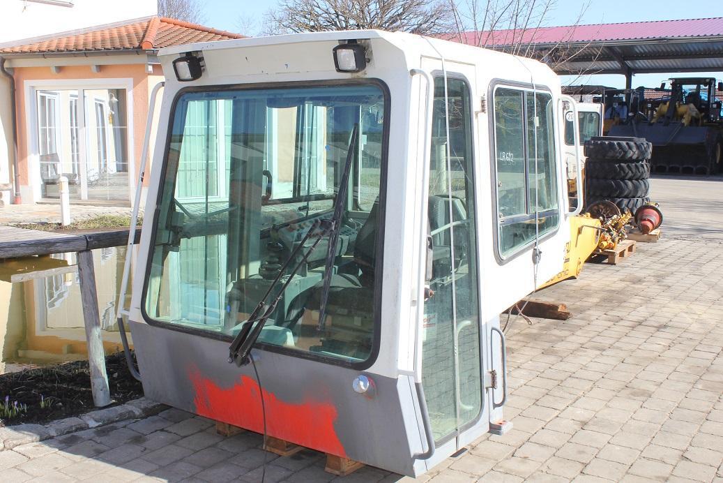Liebherr LR 622 - Cab for Construction machinery: picture 2 Liebherr LR 622 - Cab for Construction machinery: picture 2