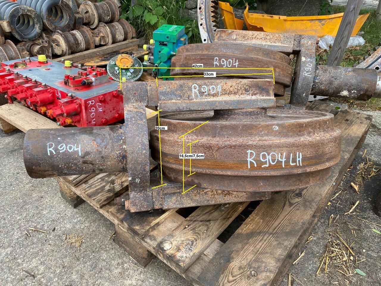 Liebherr R 904 - Undercarriage parts for Construction machinery: picture 4 Liebherr R 904 - Undercarriage parts for Construction machinery: picture 4