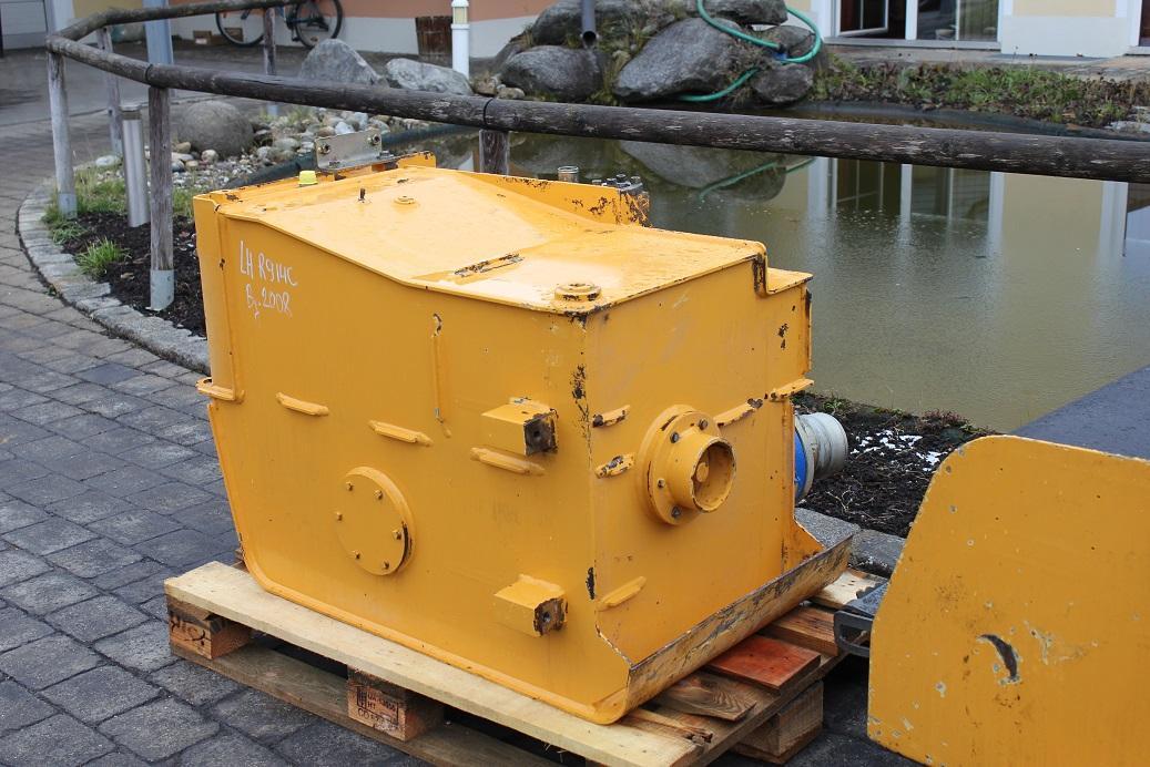 Hydraulic tank for Crawler excavator Liebherr R 914 C: picture 6