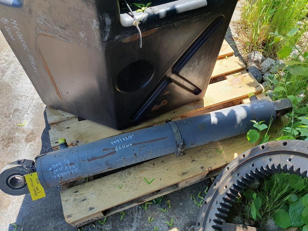 Mecalac 714 MW - Hydraulic cylinder for Construction machinery: picture 3 Mecalac 714 MW - Hydraulic cylinder for Construction machinery: picture 3