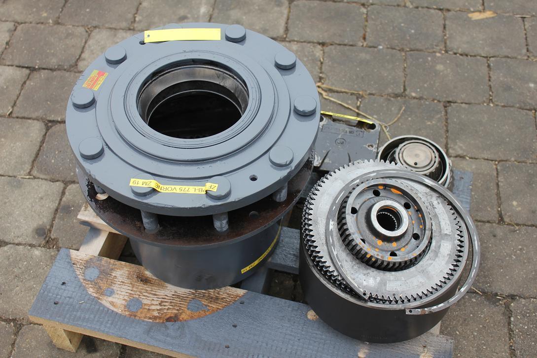 ZF APB-L 775 - Transmission for Construction machinery: picture 1 ZF APB-L 775 - Transmission for Construction machinery: picture 1
