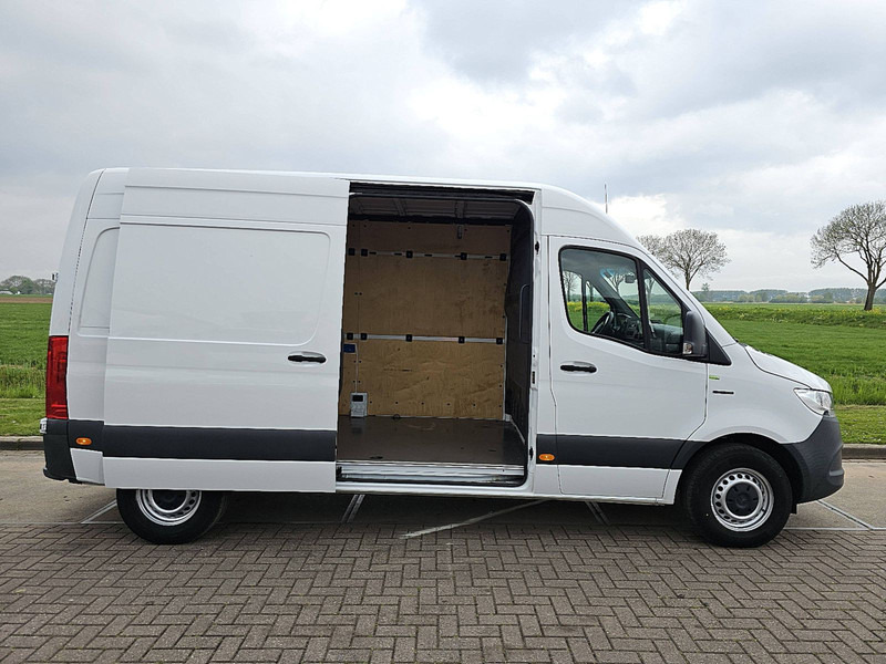 Panel van, Electric van Mercedes-Benz eSprinter  L2H2 41KwH Elektrisc: picture 13