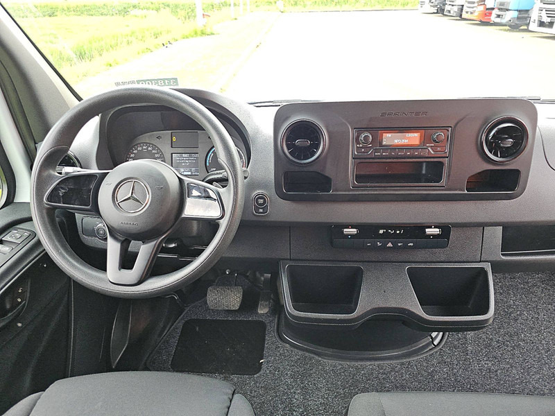 Panel van, Electric van Mercedes-Benz eSprinter  L2H2 41KwH Elektrisc: picture 7