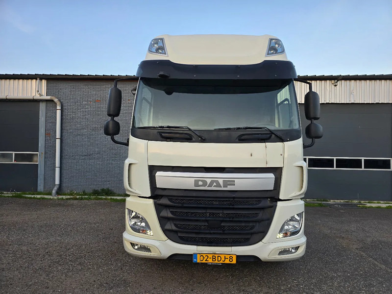 DAF CF Super Space Cabin - Tractor unit: picture 5 DAF CF Super Space Cabin - Tractor unit: picture 5