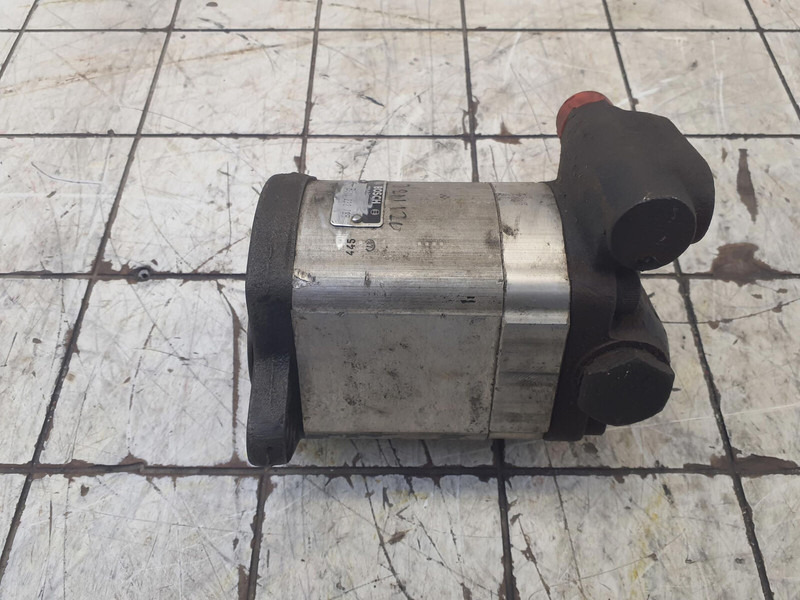 Bosch LTM 1090 emergency steering pump - Steering pump for Crane: picture 2 Bosch LTM 1090 emergency steering pump - Steering pump for Crane: picture 2