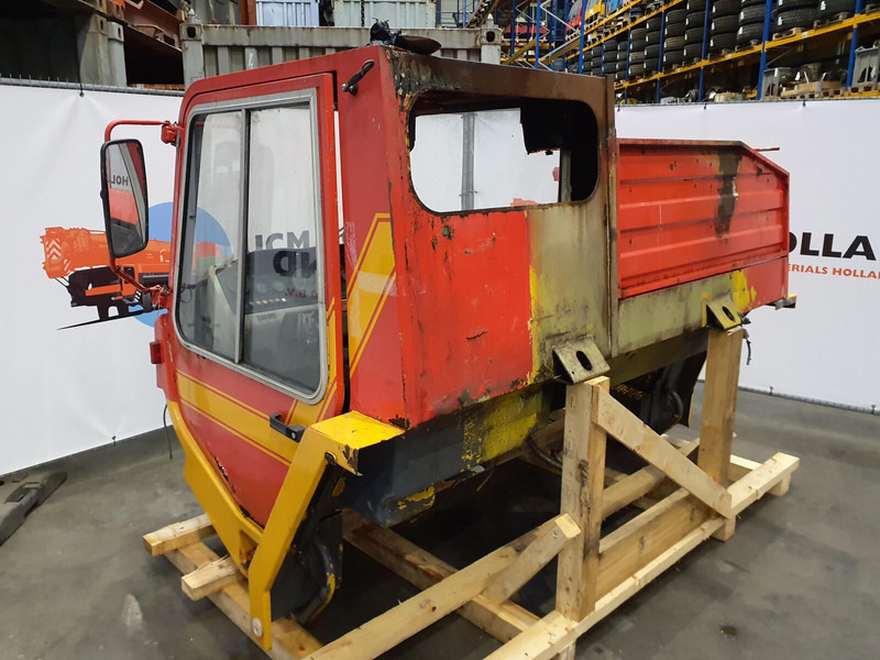 Faun RTF 50-3 lower cabin - Cab and interior for Crane: picture 3 Faun RTF 50-3 lower cabin - Cab and interior for Crane: picture 3
