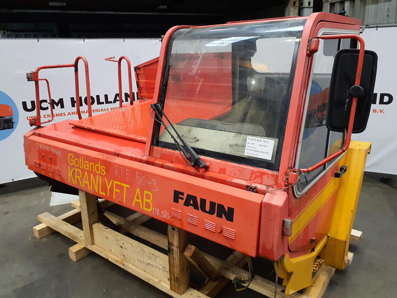 Faun RTF 50-3 lower cabin - Cab and interior for Crane: picture 1 Faun RTF 50-3 lower cabin - Cab and interior for Crane: picture 1