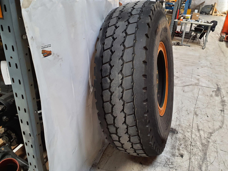 Faun Wheel 445/95R25 10 7.5 3p - Wheels and tires for Crane: picture 3 Faun Wheel 445/95R25 10 7.5 3p - Wheels and tires for Crane: picture 3