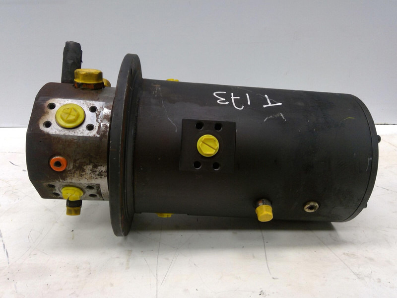 Grove GMK 3055 rotary lead through - Hydraulic motor for Crane: picture 3 Grove GMK 3055 rotary lead through - Hydraulic motor for Crane: picture 3