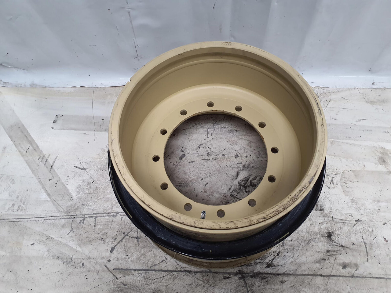 Grove Rim 525/80R25 12 20.5 3p - Rim: picture 2 Grove Rim 525/80R25 12 20.5 3p - Rim: picture 2