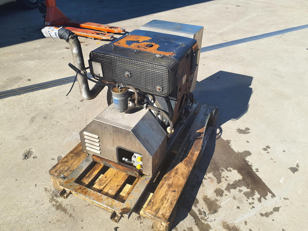 Hatz GMK 6400 Hatz engine FHZXL.722M90 - Engine for Mobile crane: picture 4 Hatz GMK 6400 Hatz engine FHZXL.722M90 - Engine for Mobile crane: picture 4
