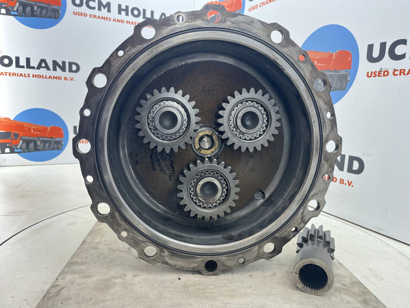 Krupp KMK 3050 planetary gear 12-23-60-34-3pl-H135 - Suspension for Crane: picture 5 Krupp KMK 3050 planetary gear 12-23-60-34-3pl-H135 - Suspension for Crane: picture 5