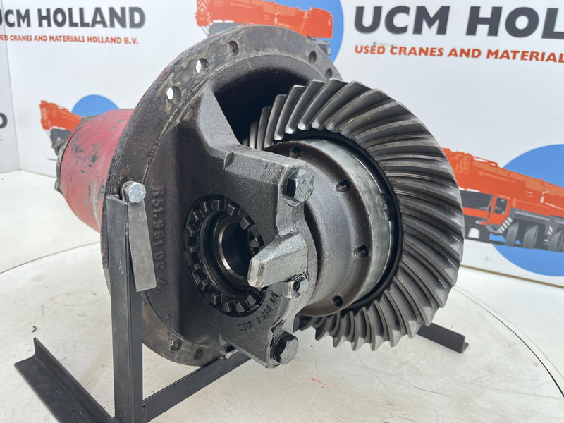 Krupp KMK 5100 end differential 17x36 axle 5 - Differential gear for Crane: picture 1 Krupp KMK 5100 end differential 17x36 axle 5 - Differential gear for Crane: picture 1