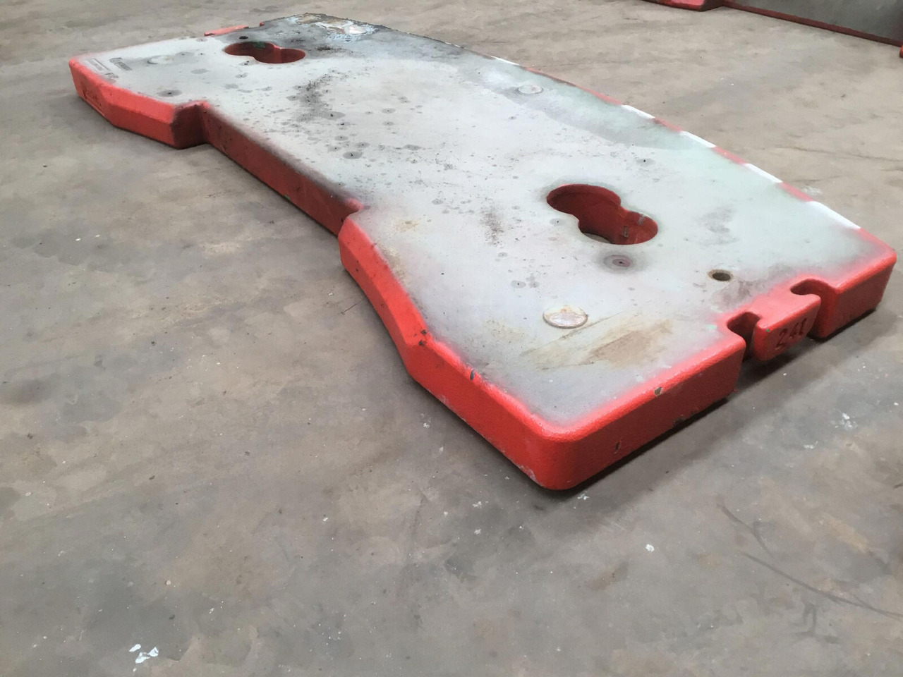 Liebherr LTM 1060-2 counterweight 2,4 ton - Counterweight for Mobile crane: picture 3 Liebherr LTM 1060-2 counterweight 2,4 ton - Counterweight for Mobile crane: picture 3