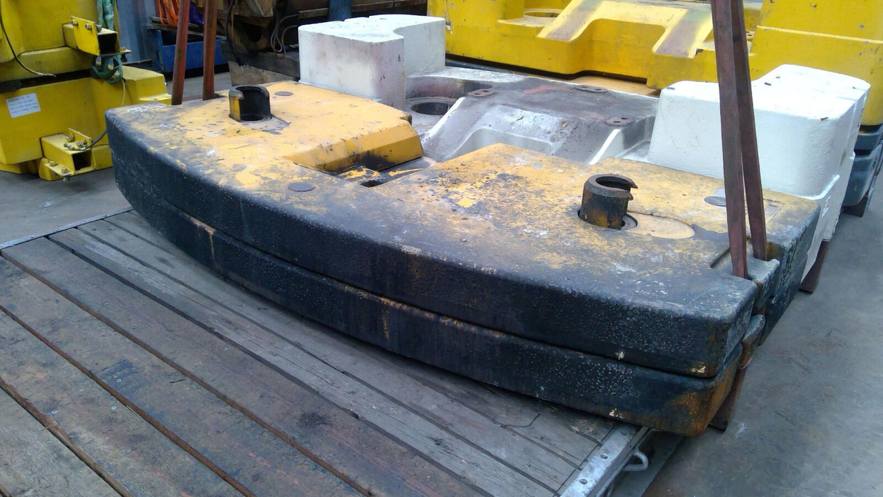 Liebherr LTM 1060-2 counterweight 3,0 ton - Counterweight for Mobile crane: picture 3 Liebherr LTM 1060-2 counterweight 3,0 ton - Counterweight for Mobile crane: picture 3