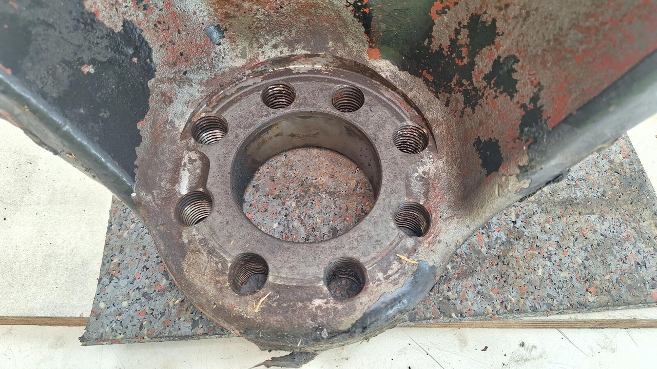 Steering knuckle for Mobile crane Liebherr LTM 1160/2 Steering knuckle 16 holes axle 1: picture 8 Steering knuckle for Mobile crane Liebherr LTM 1160/2 Steering knuckle 16 holes axle 1: picture 8