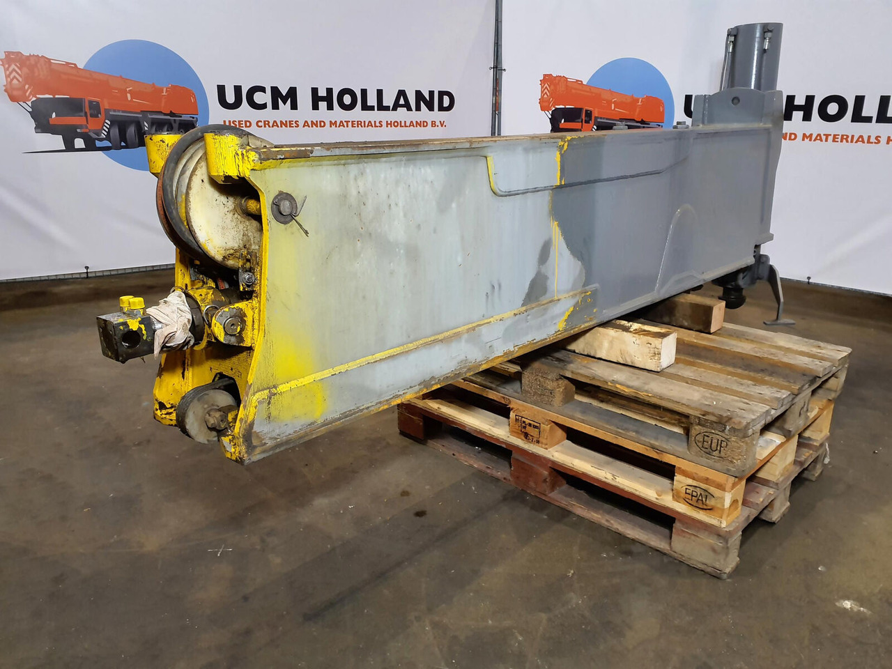 Liebherr LTM 1160-2 sliding beam complete front - Suspension for Mobile crane: picture 3 Liebherr LTM 1160-2 sliding beam complete front - Suspension for Mobile crane: picture 3