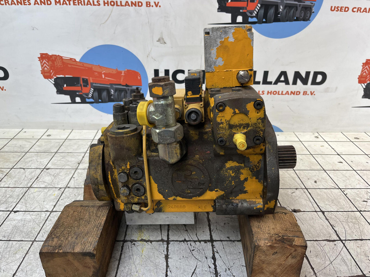 Liebherr LTM 1200 variable pump - Hydraulic pump for Mobile crane: picture 1 Liebherr LTM 1200 variable pump - Hydraulic pump for Mobile crane: picture 1