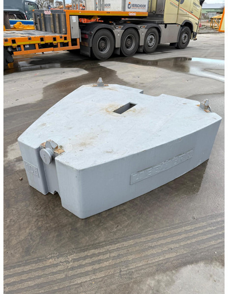 Liebherr LTM /LR counterweight 10T - Counterweight for Construction machinery: picture 2 Liebherr LTM /LR counterweight 10T - Counterweight for Construction machinery: picture 2