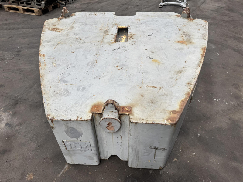 Liebherr LTM /LR counterweight 10T - Counterweight for Construction machinery: picture 3 Liebherr LTM /LR counterweight 10T - Counterweight for Construction machinery: picture 3
