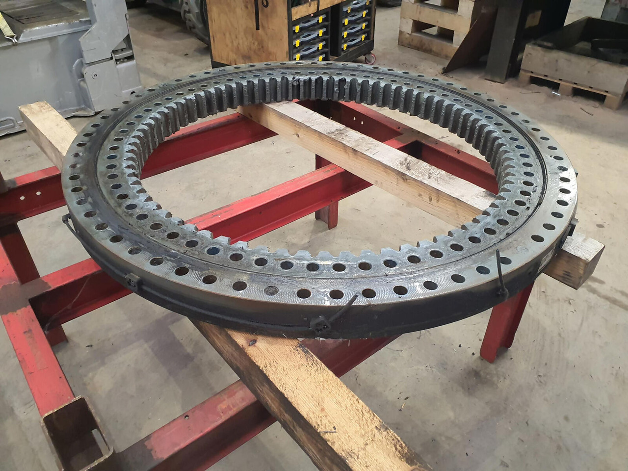 Liebherr MK 88 slewing ring - Slewing ring for Mobile crane: picture 1 Liebherr MK 88 slewing ring - Slewing ring for Mobile crane: picture 1