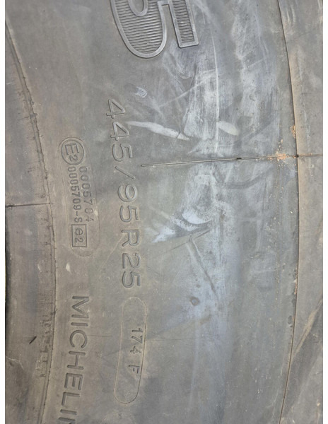 Liebherr Wheel 445/95R25 10 12 1p - Wheels and tires for Crane: picture 5 Liebherr Wheel 445/95R25 10 12 1p - Wheels and tires for Crane: picture 5