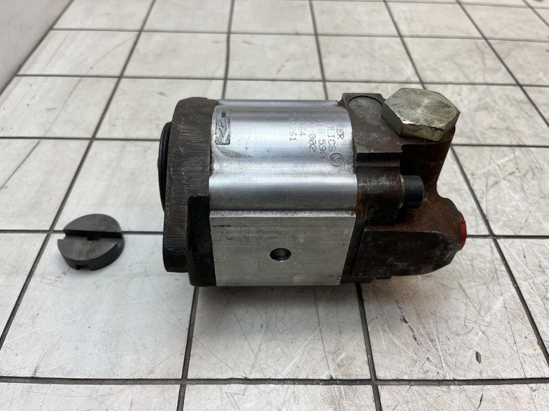Parker Parker Hydraulics gear pump - Hydraulic pump for Crane: picture 3 Parker Parker Hydraulics gear pump - Hydraulic pump for Crane: picture 3