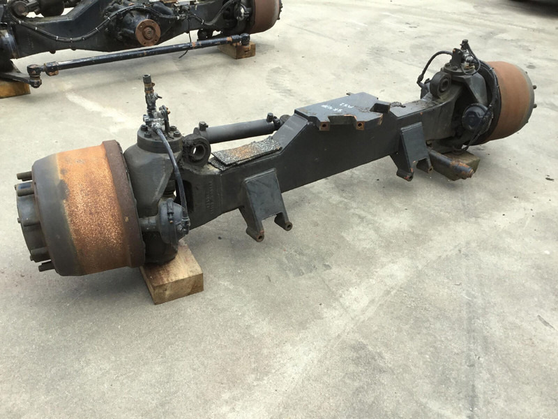 Spierings SK 477 axle 1 - Axle and parts for Crane: picture 1 Spierings SK 477 axle 1 - Axle and parts for Crane: picture 1
