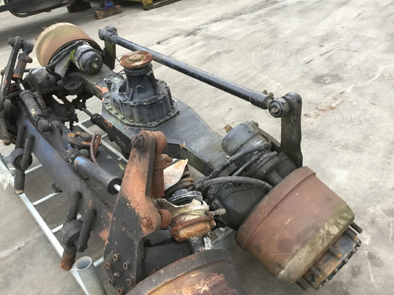 Spierings SK 477 axle 2 - Axle and parts for Crane: picture 2 Spierings SK 477 axle 2 - Axle and parts for Crane: picture 2