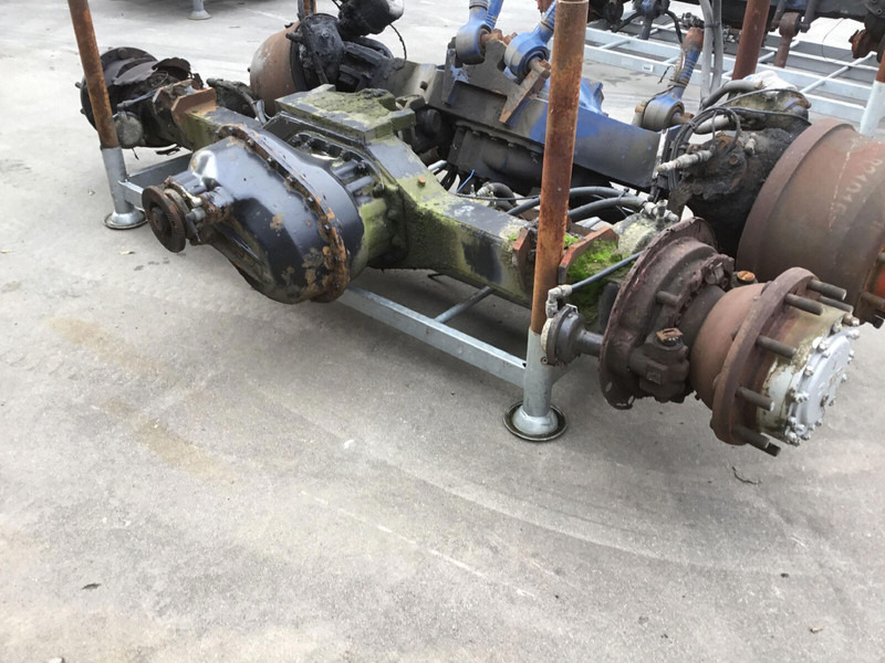 Spierings SK 598 axle 3 - Axle and parts for Crane: picture 1 Spierings SK 598 axle 3 - Axle and parts for Crane: picture 1