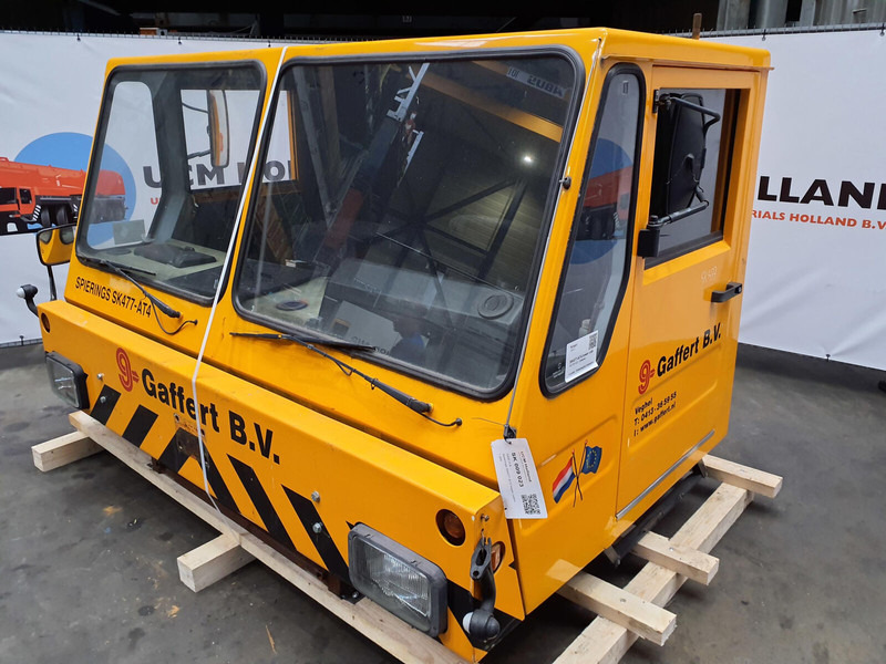 Spierings SK477-AT4 lower cabin - Cab and interior for Crane: picture 1 Spierings SK477-AT4 lower cabin - Cab and interior for Crane: picture 1