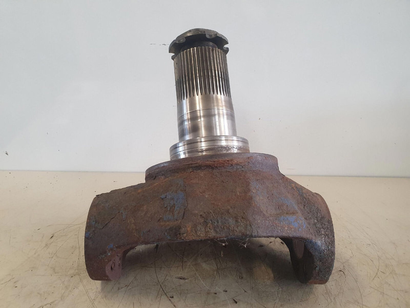 Terex AC 205 axle 4 steering knuckle 16 holes - Steering knuckle for Crane: picture 4 Terex AC 205 axle 4 steering knuckle 16 holes - Steering knuckle for Crane: picture 4