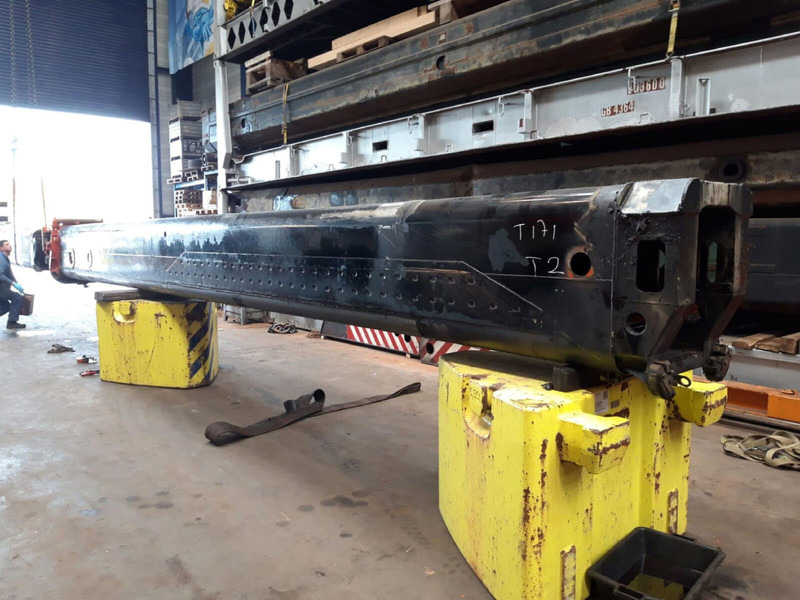 Terex AC 205 telescopic section 2 - Body and exterior for Crane: picture 3 Terex AC 205 telescopic section 2 - Body and exterior for Crane: picture 3