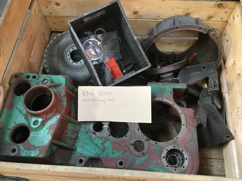 ZF KMK 3045 gearbox ZF 6WG200 - Gearbox for Crane: picture 1 ZF KMK 3045 gearbox ZF 6WG200 - Gearbox for Crane: picture 1