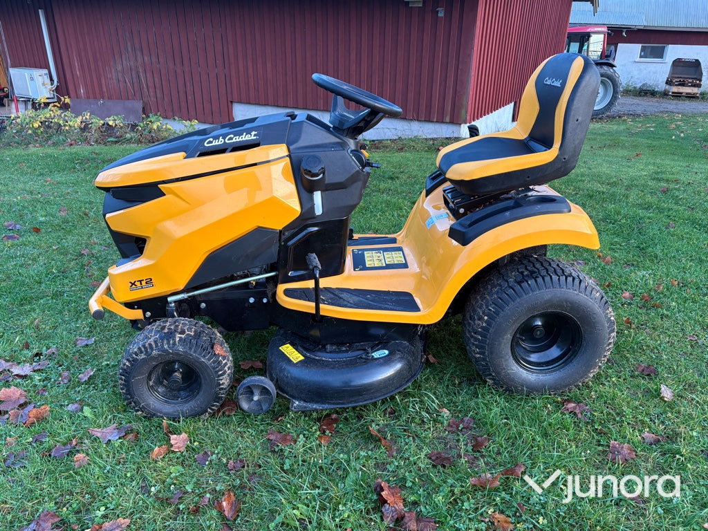 Åkgräsklippare - Cub Cadet - Garden mower: picture 3 Åkgräsklippare - Cub Cadet - Garden mower: picture 3