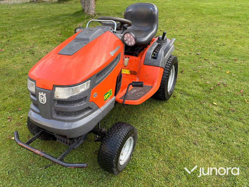 Åkgräsklippare Husqvarna GTH 260 XPT - Garden mower: picture 1 Åkgräsklippare Husqvarna GTH 260 XPT - Garden mower: picture 1