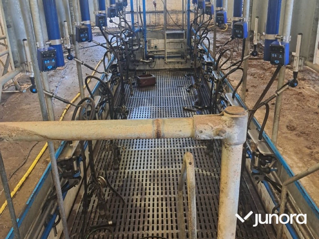 DeLaval 2x6 fiskbensstall - Milking equipment: picture 1 DeLaval 2x6 fiskbensstall - Milking equipment: picture 1