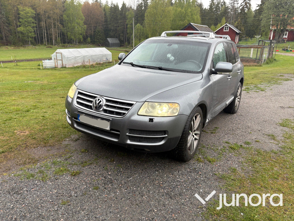 EPA / A-Traktor Volkswagen Touareg V8 - Car: picture 1 EPA / A-Traktor Volkswagen Touareg V8 - Car: picture 1