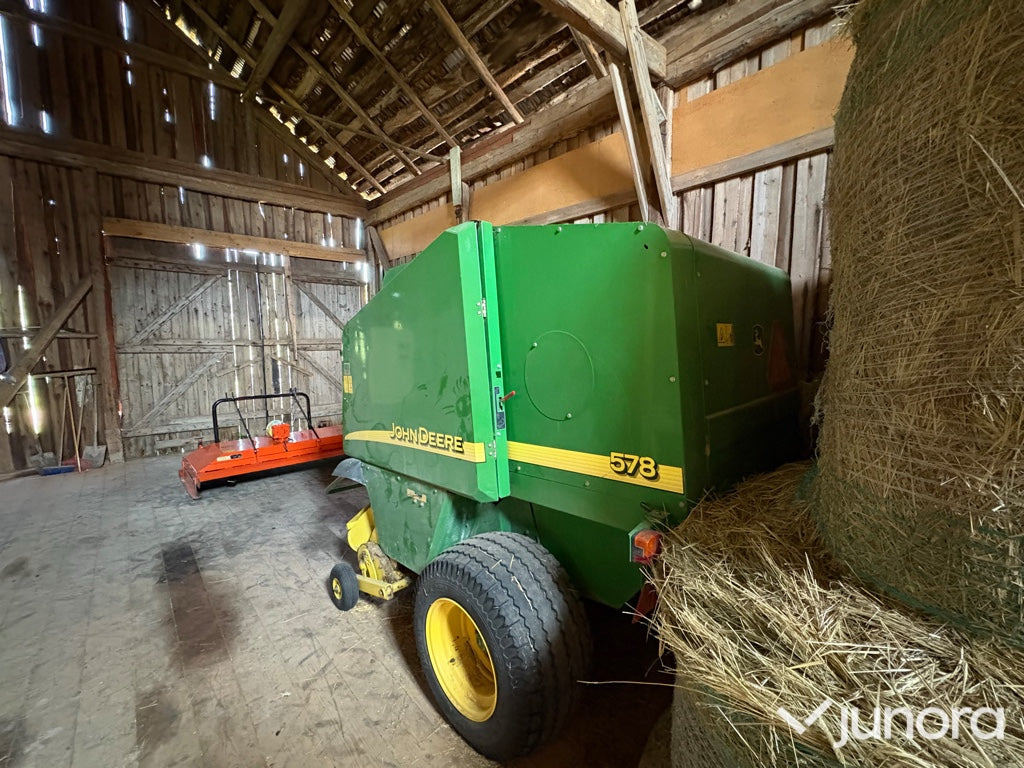 Fixkammarpress John Deere 578 - Round baler: picture 5 Fixkammarpress John Deere 578 - Round baler: picture 5