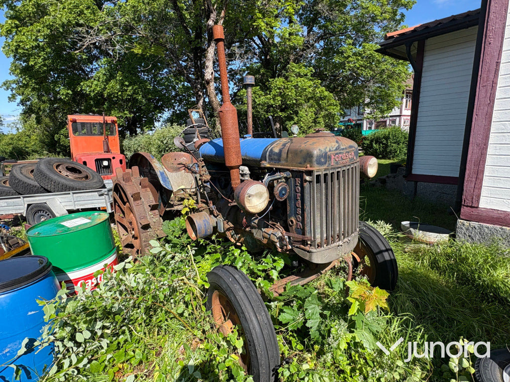 Fordson Major - Farm tractor: picture 4 Fordson Major - Farm tractor: picture 4