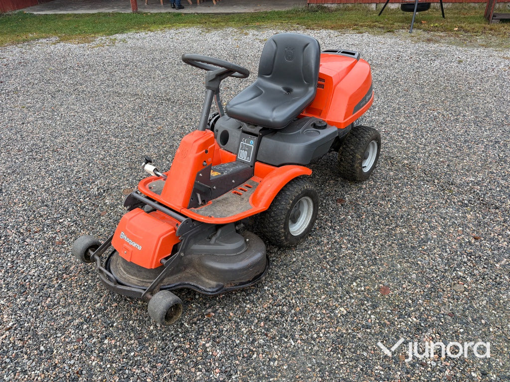 Gräsklippare - Husqvarna Rider R13 C - Garden mower: picture 1 Gräsklippare - Husqvarna Rider R13 C - Garden mower: picture 1