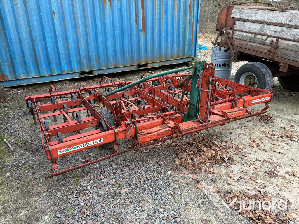 Harv - Kverneland - Cultivator: picture 1 Harv - Kverneland - Cultivator: picture 1